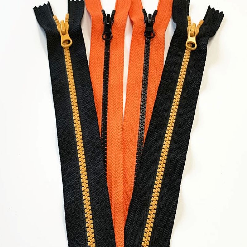 Coat zippers provision