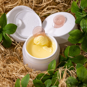 Herbal Turmeric Skin Brightening Scrub
