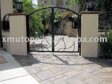 Small size estate gate