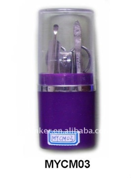 professional nail manicure set in plastic case,cheap manicure kit