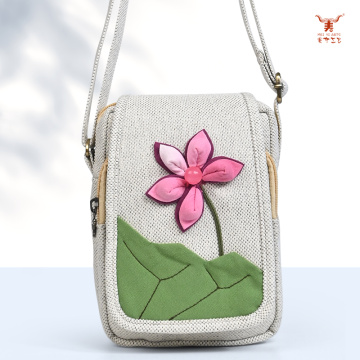 Elegante bolsa crossbody com aba de flor de lótus