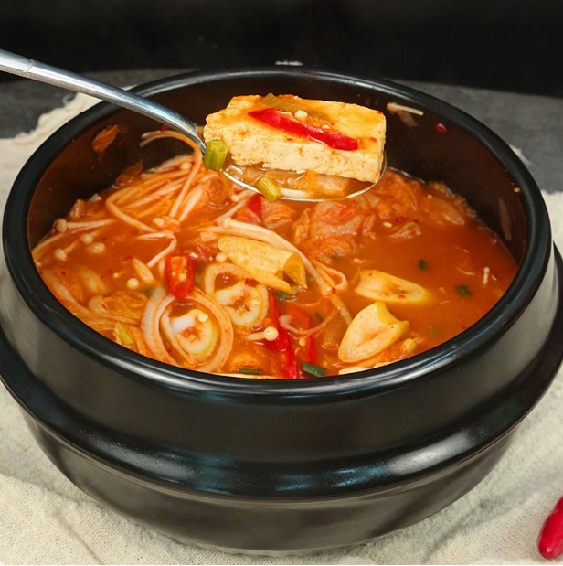 Kimchi soup