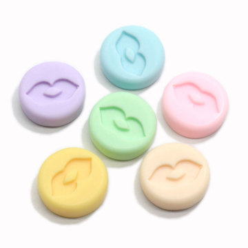 Kawaii Round Candy Resin Cabochon Simulation Food with Lip Shape Χονδρική DIY Αξεσουάρ Μαλλιών Παραγωγή Κοσμημάτων