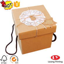 Decorazione coperchio scatole regalo cartone con logo stampato