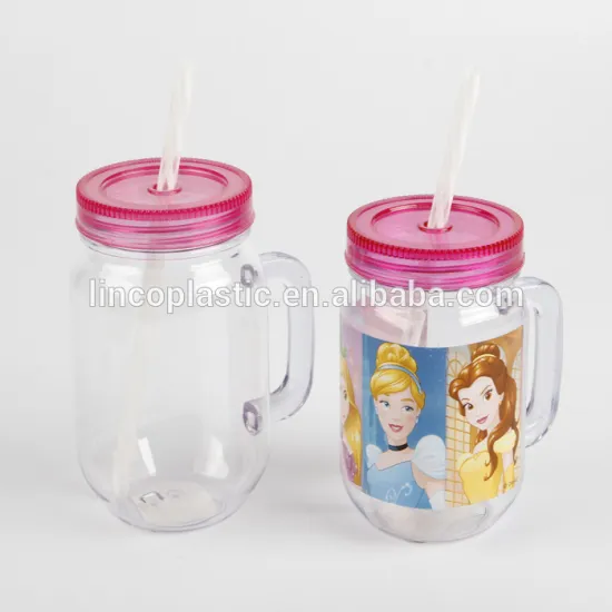 Nice hard plastic cup with lid and straw