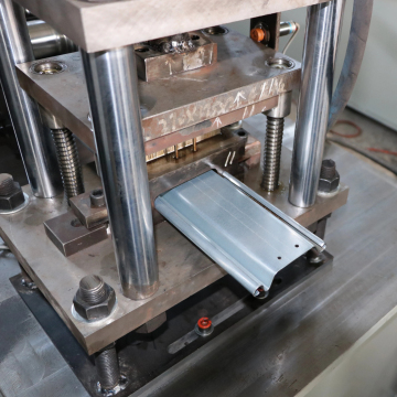Guide to Steel Garage Roller Shutter Doors: Exploring Panel Colors, Materials, and Manufacturing Machines