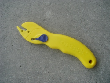 Safe-cut Knife