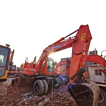 Second-hand Doosan DH150W-7 150 HP Excavator for Affordable Prices