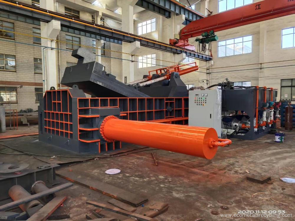 Push-out Scrap Iron Shavings Compactor Baling Machinery