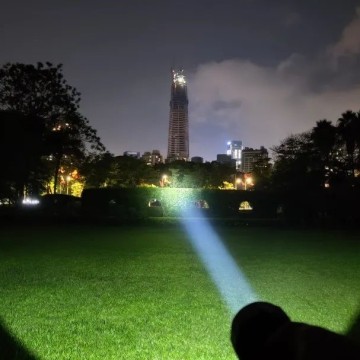 Lanterne de lampe phare LED à LED de LED de 1100 mètres ultra lumineuse