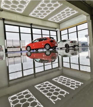 Custom Designed 120lm/w CRI90 Hexagon LED Garage Ceiling Light for Car Care Workshops