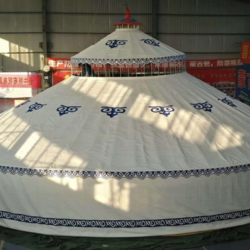 Xinjiang grassland canvas yurt