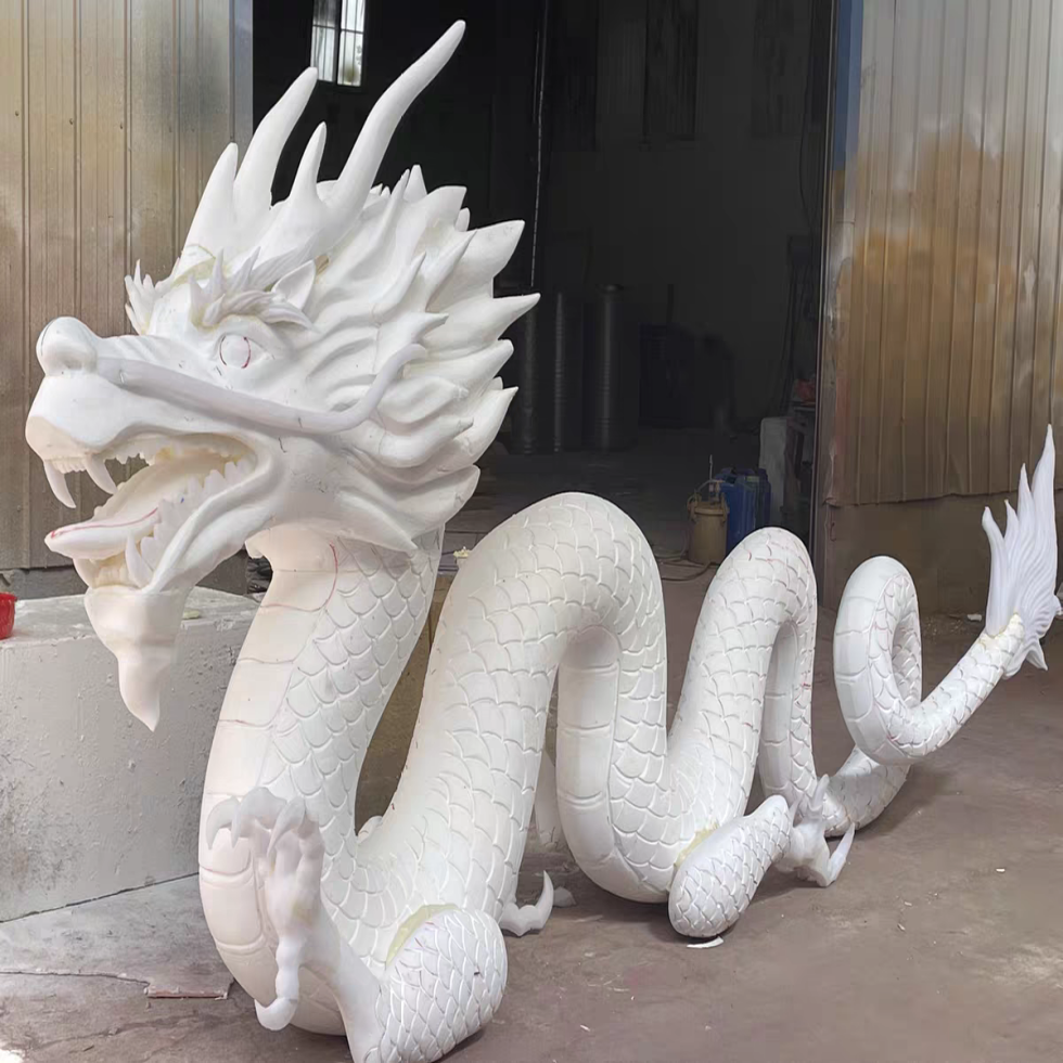 Custom Simulated Dragon and Phoenix Props（4）