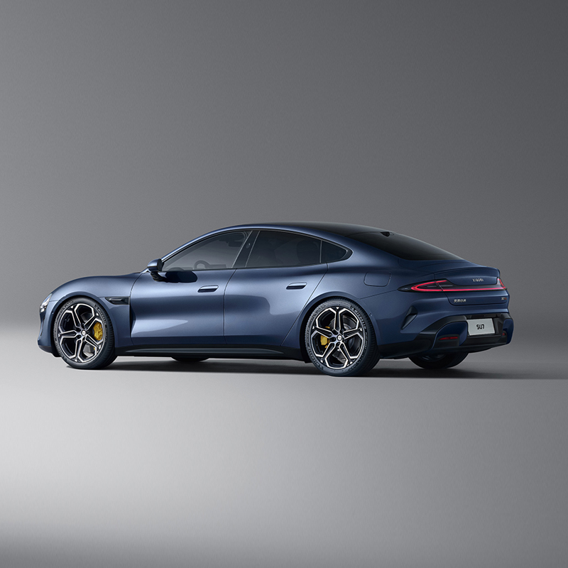 Luxury electric car XIAOMI su7