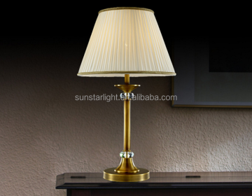 American Style Metal Frame Decorative Table Lamp
