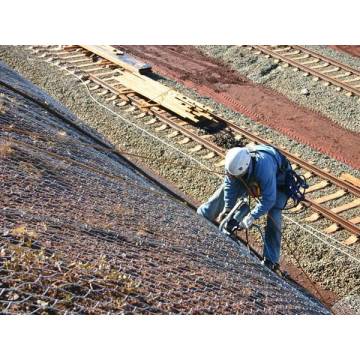 高速道路用のロックフォール保護メッシュ