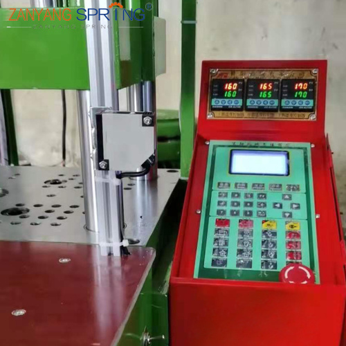 Plastic press switch signature pen injection molding machine