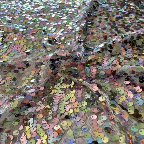 Broderie Spangle de 5 mm multi-paillettes sur tissu en maille extensible