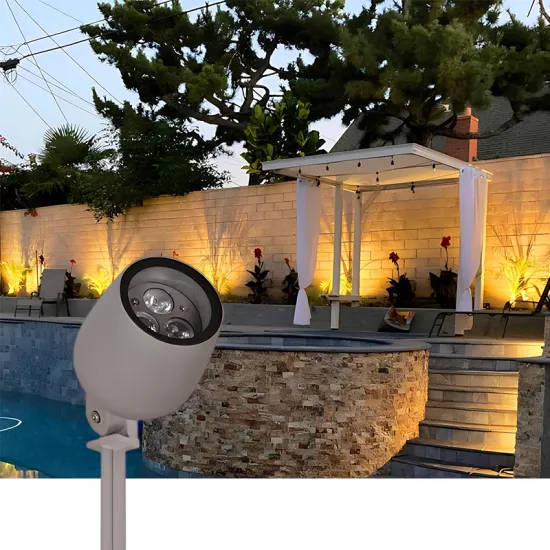 DC24V IP66 Waterproof Outdoor Cob LED Landscape Lights with Reflector for Courtyard and Tree Lighting