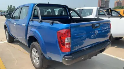 4 Wheels Drive Double Cabin Pickup Truck