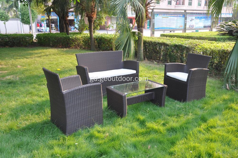 Àirneis rattan alùmanum 4 pcs dath donn