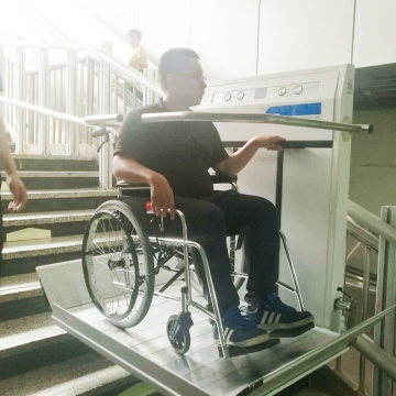 Elevador de cadeira de rodas com inclinação para escadas sem barreiras