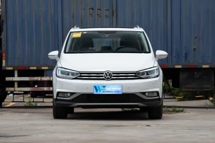 Volkswagen Touran 280TSI DSG Frontier Version - 7 Seater Luxury MPV