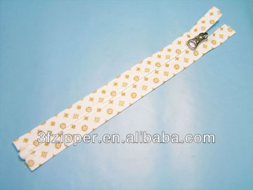 NO.3 Nylon Reverse Zipper