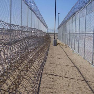 High Security Galvanized Razor Wire Border Fence