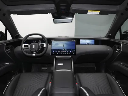 Changan Avatr 11: Luxury Electric SUV in China 2024