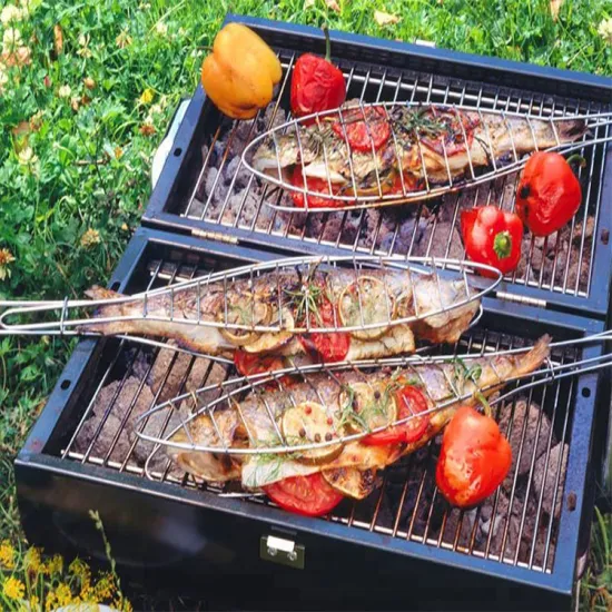 Outdoor Cooking fire bbq wire grid net barbecue non-stick fry basket wood handle carbon steel meat fish grill basket