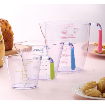 Large capacity measuring cups