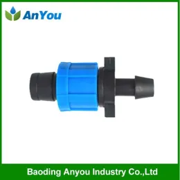 Lock offtake connector for drip tape
