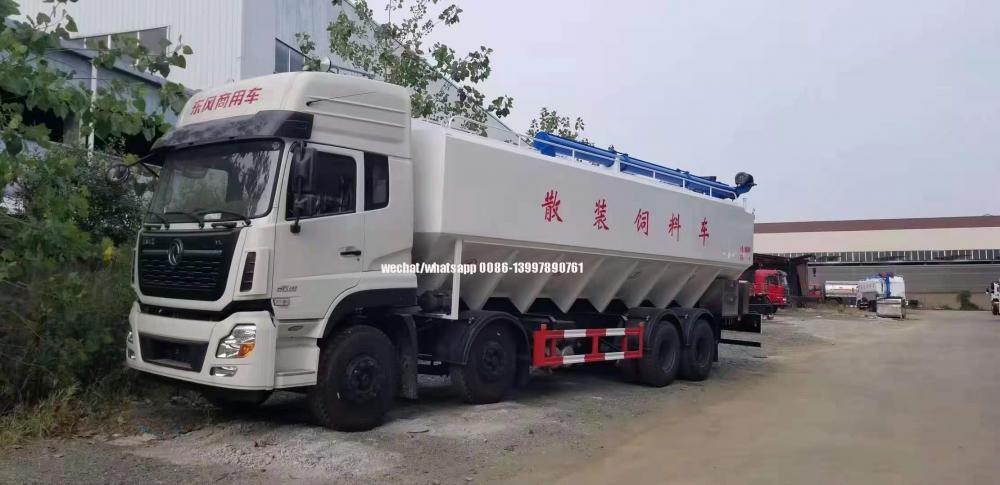 Bulk Feed Discharge Truck1