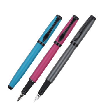 Metal fountain pen with logo