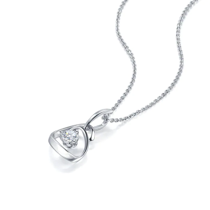 絡み合ったハート型 18K ラボ ダイヤモンド ペンダント ネックレス