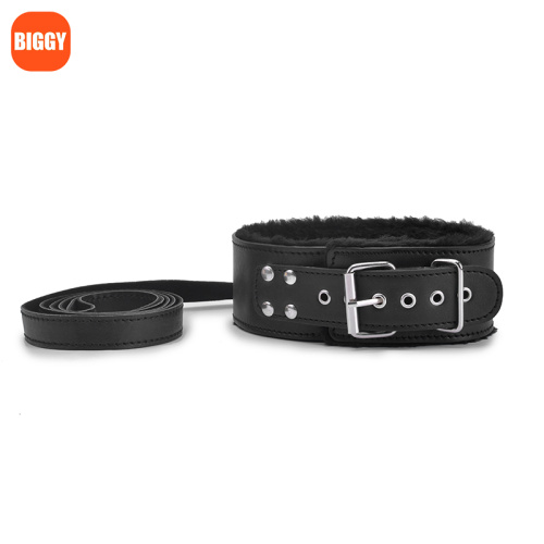 Высококачественный набор черных сдержанности