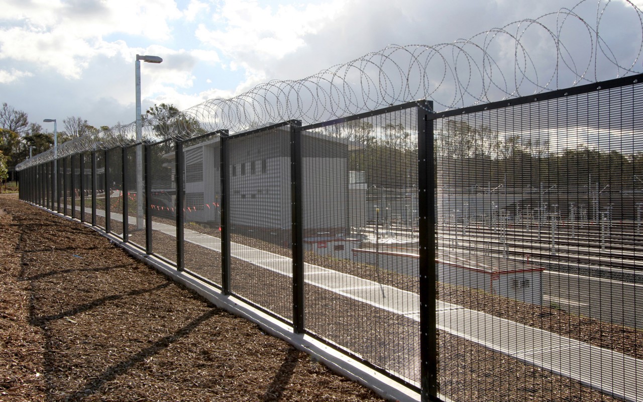 358fence (272)