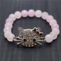 Pulsera de piedras preciosas elástica y cuentas redondas de cuarzo rosa 8 mm con pieza de cabeza de gato de aleación de diamante