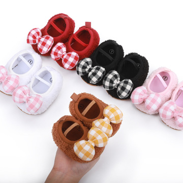 Princess-themed Baby Walking Shoes with Soft Soles for Autumn and Winter: Teddy Fuzzy Bow Design