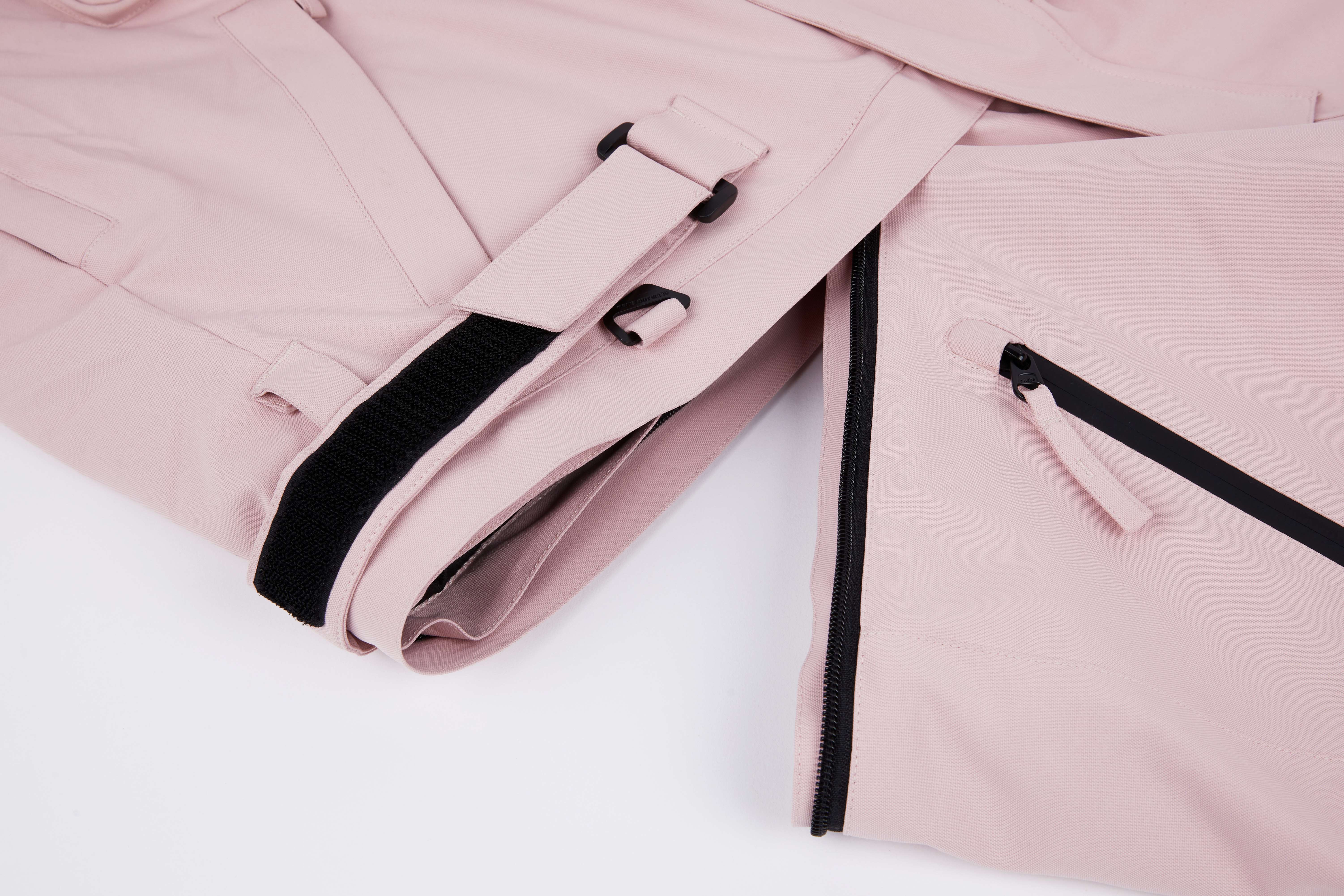 Zipper on and off for easy toilet use 