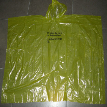 Poncho antipioggia impermeabile di colore giallo brillante