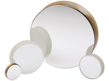 Pinhole Free Broadband Metallic Mirrors