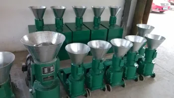 Flat die feed pellet mill