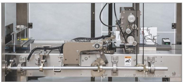 JN-290 Cellophane Wrapping Machine With Six-Seded Hot Pressing Packaging Machine
