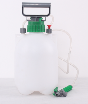 3L pressure sprayer for garden tractor