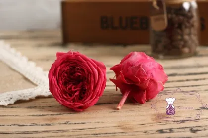 Real touch preserved austin flower