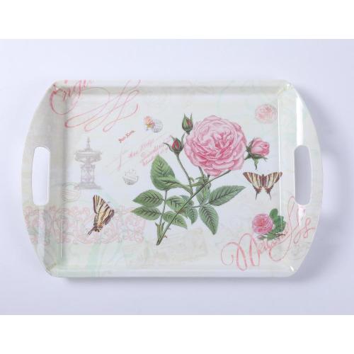 rose&amp;butterfly entwirft Serviertabletts mit Griff