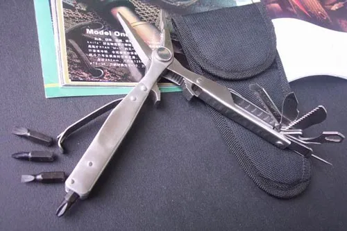 double-end pliers multi-tools w,4pcs assortd bits