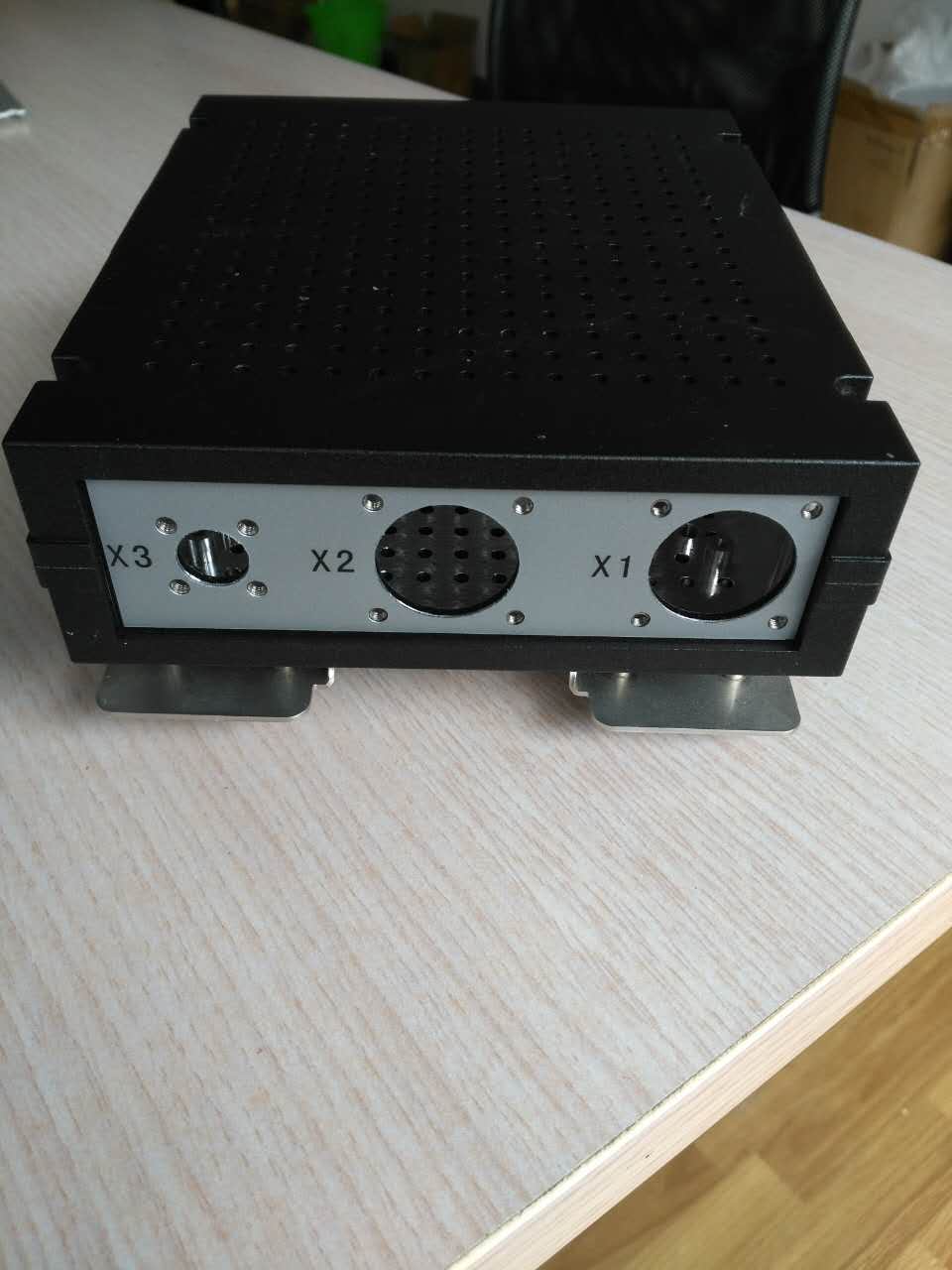 TV-Set-Top-Box Namensschild